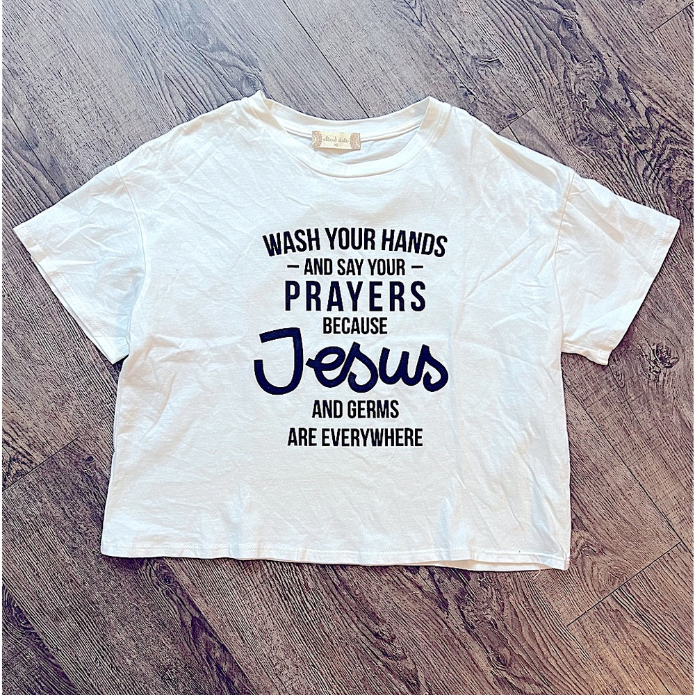NWOT 🌟Altar'd State Wash Your Hands Crop Top. Size XS